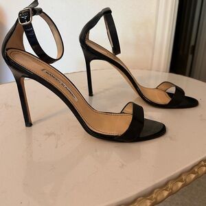 Manolo Blanhk Heels